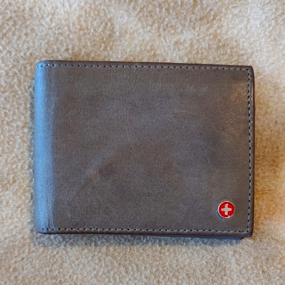 Alpine Swiss Other - Alpine Swiss Wallet Gray Leather Bifold